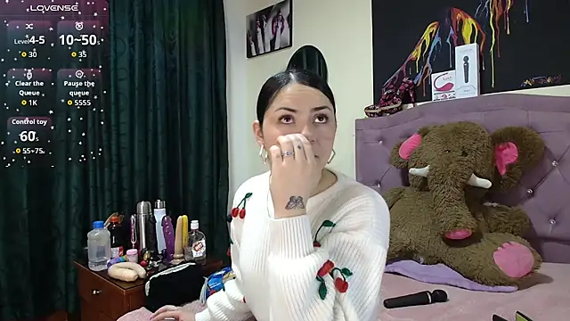 Emmie Hot online show from 10.01.25