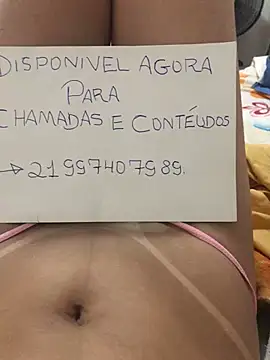 Snapshot of karollaynesousa chatting on 01.21.25 karollaynesousa online show from 01.21.25