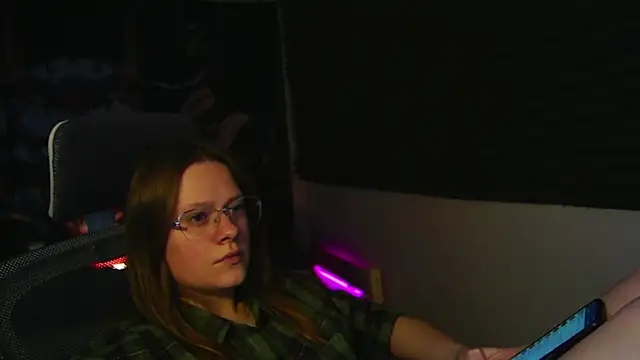 TessaSwans online show from 01.31.25