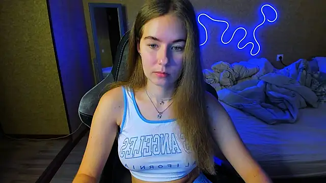 EmilyPaw online show from 06.02.26
