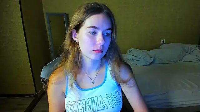 EmilyPaw online show from 07.18.26