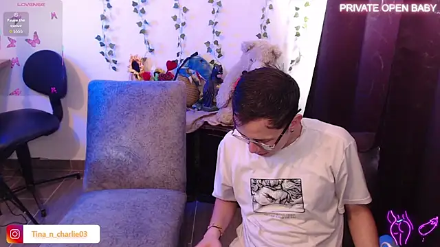 Tina 4 Charlie online show from 11.28.25