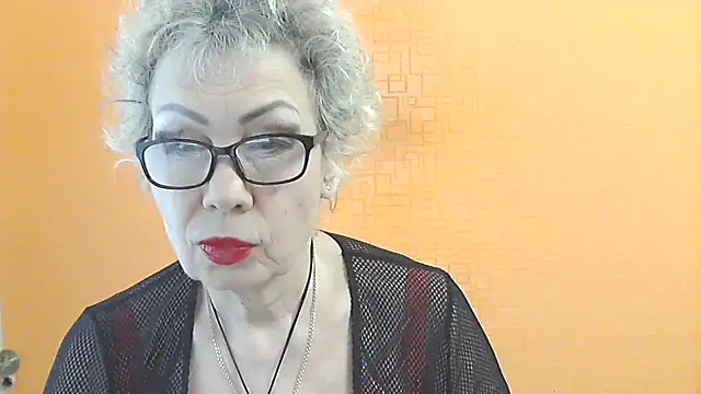 NessyJenixs online show from 03.04.26