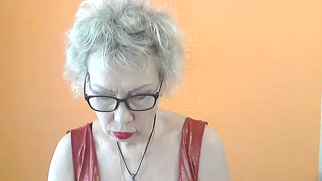 NessyJenixs online show from 06.07.26