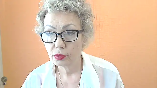 NessyJenixs online show from 07.11.26