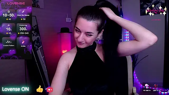 Snapshot of JessicaAlfo chatting on 02.17.25 JessicaAlfo online show from 02.17.25