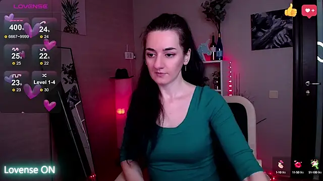Snapshot of JessicaAlfo chatting on 02.21.25 JessicaAlfo online show from 02.21.25