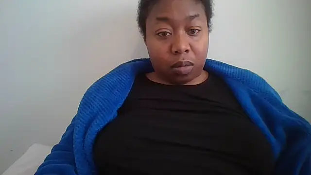 Snapshot of angeliquebelcali chatting on 02.21.25 angeliquebelcali online show from 02.21.25