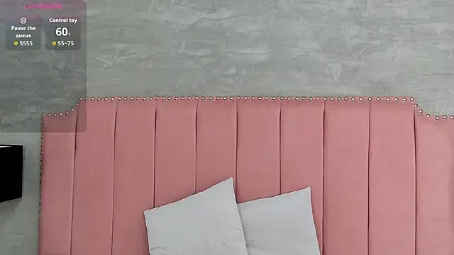 Alaia Colins online show from 02.20.26