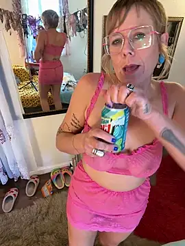 Snapshot of I_am_babydoll chatting on 11.12.25 I am babydoll online show from 11.12.25