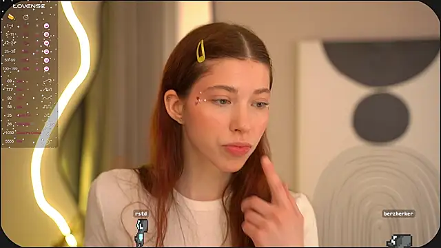 Snapshot of HappyVivy chatting on 03.06.25 HappyVivy online show from 03.06.25