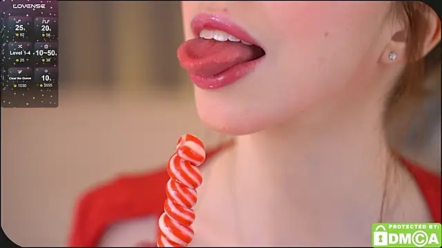 Snapshot of HappyVivy chatting on 03.18.25 HappyVivy online show from 03.18.25