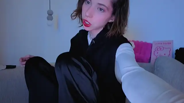 Snapshot of HappyVivy chatting on 04.09.26 HappyVivy online show from 04.09.26