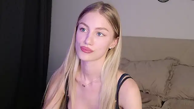 Snapshot of GabriellaOlsen chatting on 06.11.26 GabriellaOlsen online show from 06.11.26