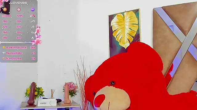 Snapshot of Stela__Gs chatting on 02.11.25 Stela Gs online show from 02.11.25