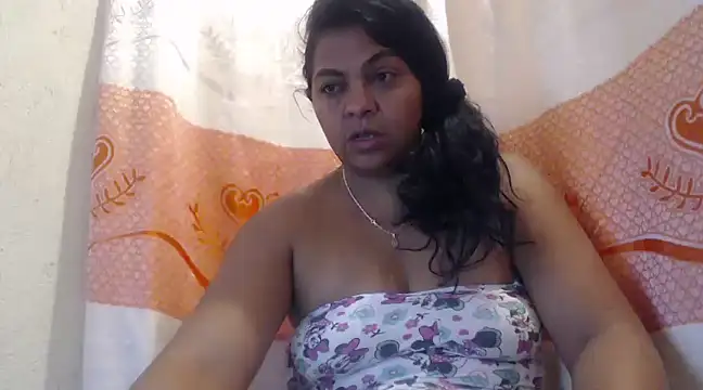 Brunette Scarleth09 online show from 03.04.25