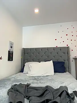 KarlaWild online show from 04.10.26