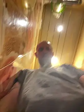 Snapshot of MaxDevilWhite chatting on 02.20.26 MaxDevilWhite online show from 02.20.26