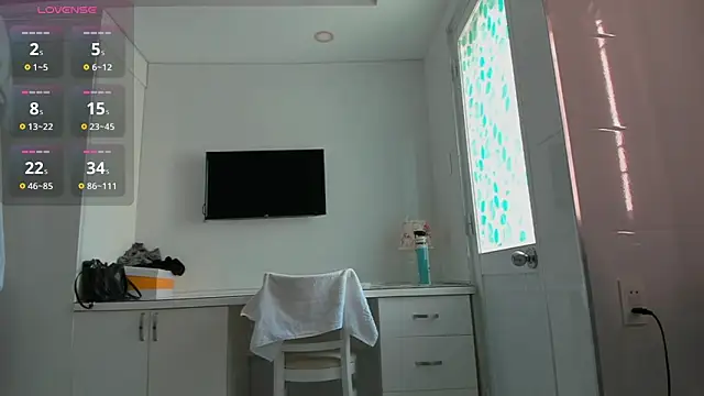 Yuki miiii online show from 05.23.26