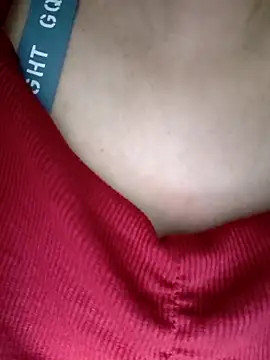 Snapshot of cute_IndianBabe chatting on 10.28.25 cute IndianBabe online show from 10.28.25