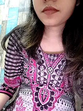 Snapshot of cute_IndianBabe chatting on 11.28.25 cute IndianBabe online show from 11.28.25