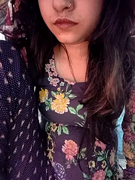 Snapshot of cute_IndianBabe chatting on 12.20.25 cute IndianBabe online show from 12.20.25