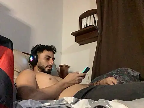 Nooneisthis online show from 04.08.26