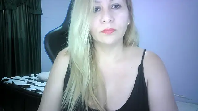 mariana0x online show from 11.04.25