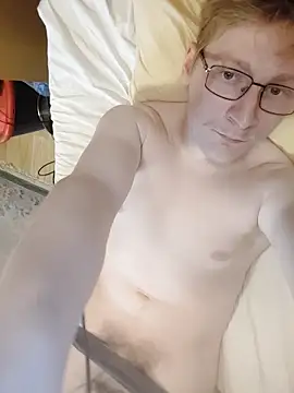 Snapshot of Arttuforyounakedboy chatting on 04.02.26 Arttuforyounakedboy online show from 04.02.26