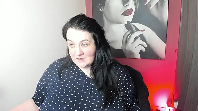 Snapshot of QueenOfHaze chatting on 02.09.26 QueenOfHaze online show from 02.09.26