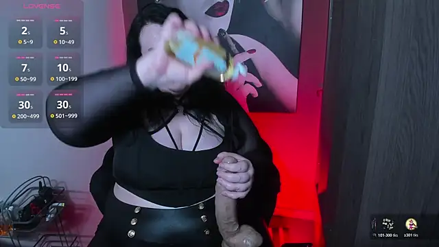 QueenOfHaze online show from 04.16.26