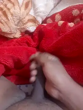 Snapshot of mhmia chatting on 02.28.25 mhmia online show from 02.28.25