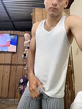 Snapshot of kanper chatting on 11.29.25 kanper online show from 11.29.25