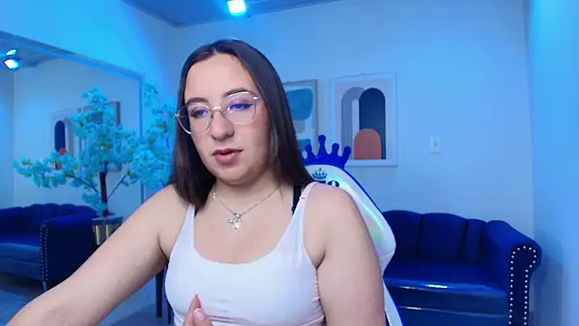 Snapshot of Lilyy_evans chatting on 02.10.25 Lilyy evans online show from 02.10.25