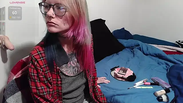 tvstatic online show from 02.28.26