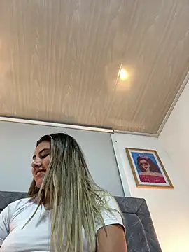 MeganCrow online show from 02.20.26