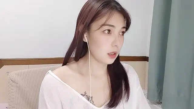 Snapshot of Song_99 chatting on 03.02.25 Song 99 online show from 03.02.25