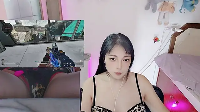 Snapshot of Song_99 chatting on 03.23.26 Song 99 online show from 03.23.26