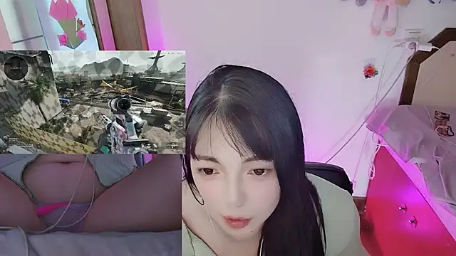 Snapshot of Song_99 chatting on 04.01.26 Song 99 online show from 04.01.26