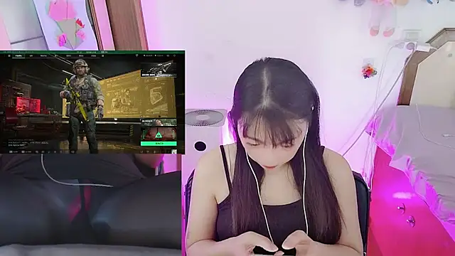 Snapshot of Song_99 chatting on 04.02.26 Song 99 online show from 04.02.26