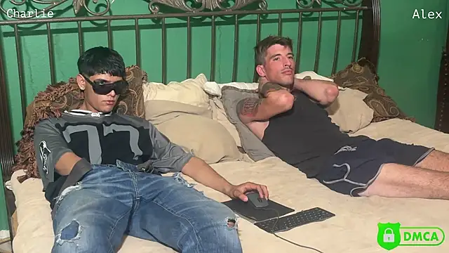 Snapshot of badrolemodelx chatting on 03.12.26 badrolemodelx online show from 03.12.26