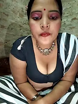 Snapshot of Simrandeshipp chatting on 02.08.26 Simrandeshipp online show from 02.08.26