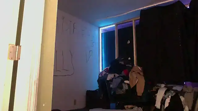 Snapshot of sexyhotstud12 chatting on 02.22.25 sexyhotstud12 online show from 02.22.25