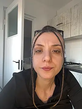 Snapshot of bunnythetailor chatting on 01.30.25 bunnythetailor online show from 01.30.25