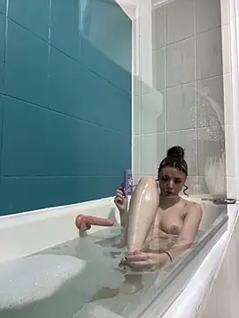 Snapshot of bunnythetailor chatting on 02.03.25 bunnythetailor online show from 02.03.25