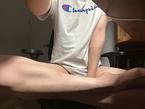 Snapshot of Phil_6677 chatting on 11.08.25 Phil 6677 online show from 11.08.25