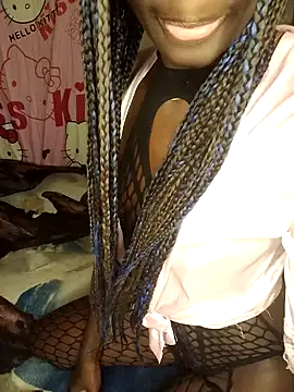 Snapshot of emily2000 chatting on 02.09.25 emily2000 online show from 02.09.25