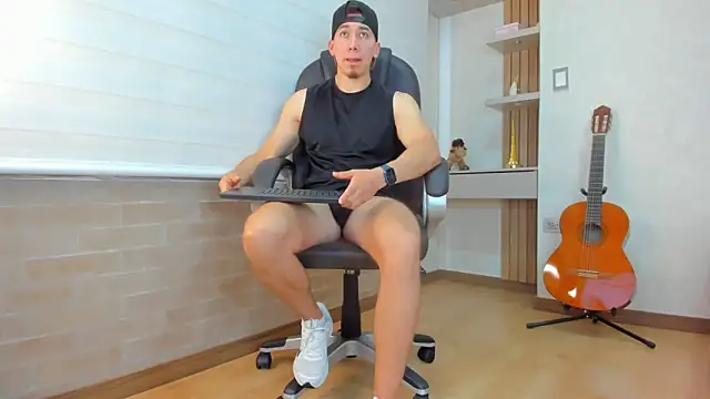 Tombarden online show from 12.22.25