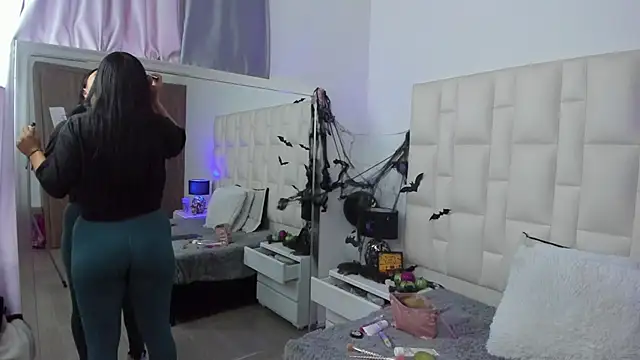 Ariana rouse online show from 10.27.25