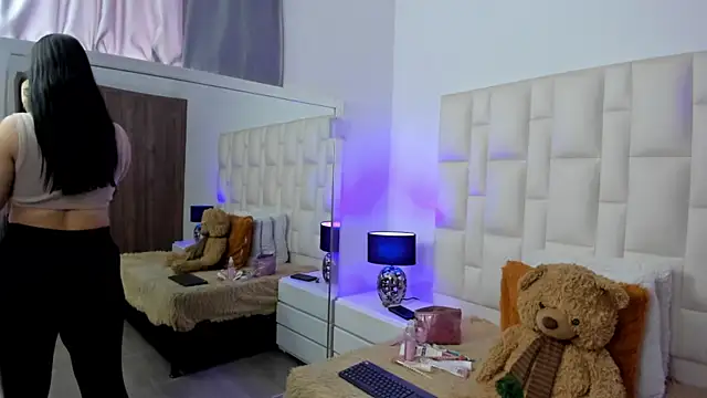 Ariana rouse online show from 04.06.26